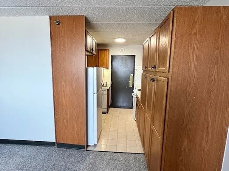 The McCoy at 8035 Apartments - Clive — Photo 37