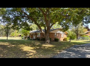 817 N 5th St, Paris, AR 72855