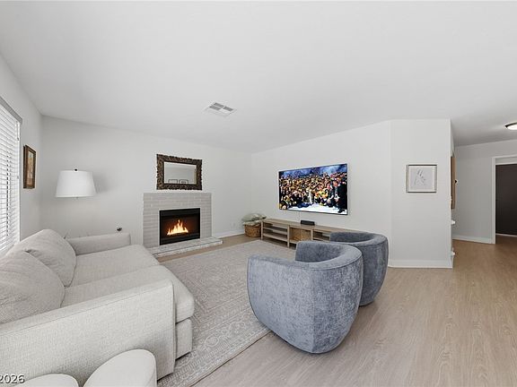 4th image of 9401 Crown Vista Ln