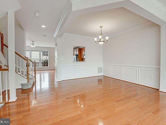 5th image of 13166 Fox Hunt Ln