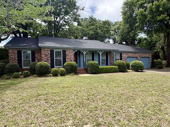 2nd image of 1003 Chambers Ln