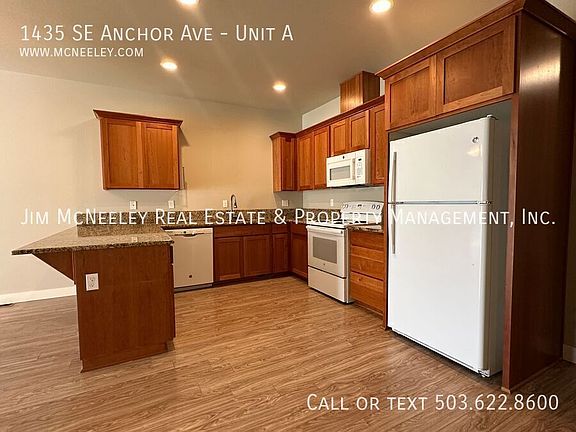 3rd image of 1435 SE Anchor Ave Unit A