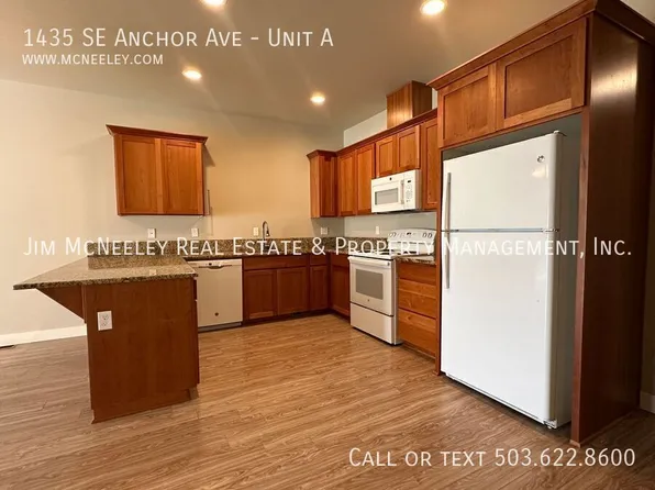 1435 SE Anchor Ave Unit A, Warrenton, OR 97146