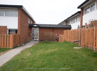 176 Henry St #25, Brantford, ON