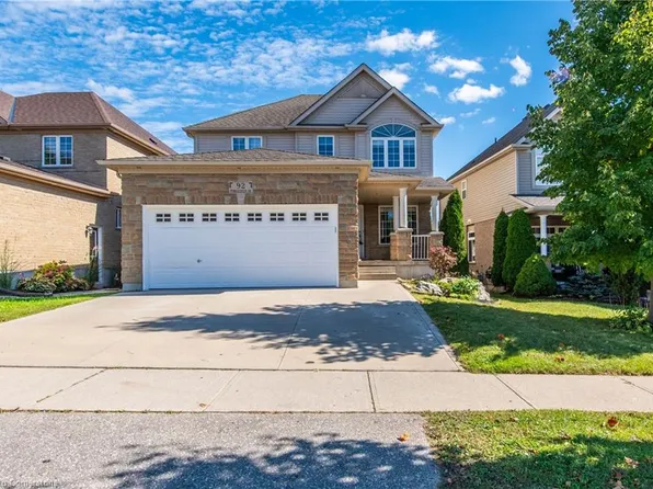 92 Pebblecreek Dr, Kitchener, ON N2A 4M5