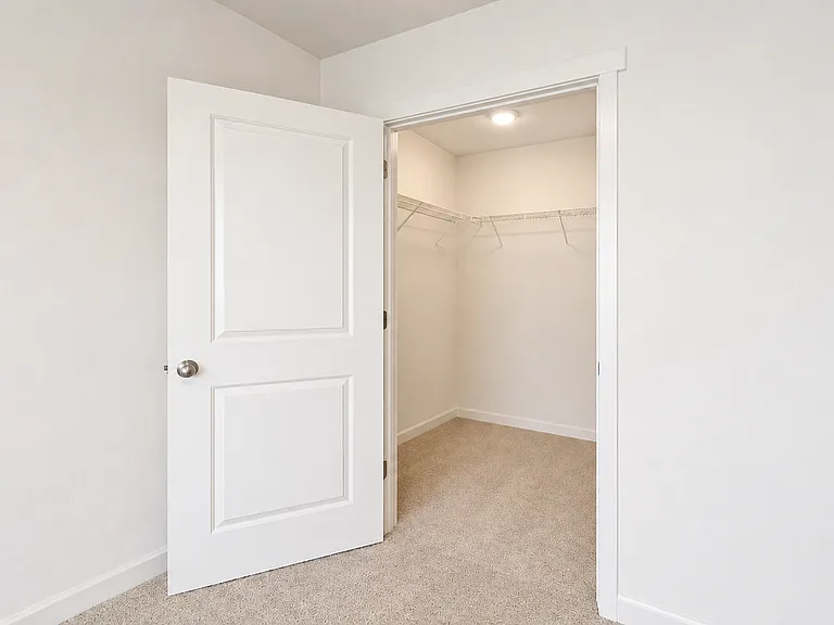 983 W Fox Run Ave — Photo 28