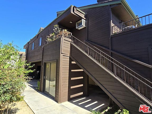 5th image of 3608 W Orange Ave