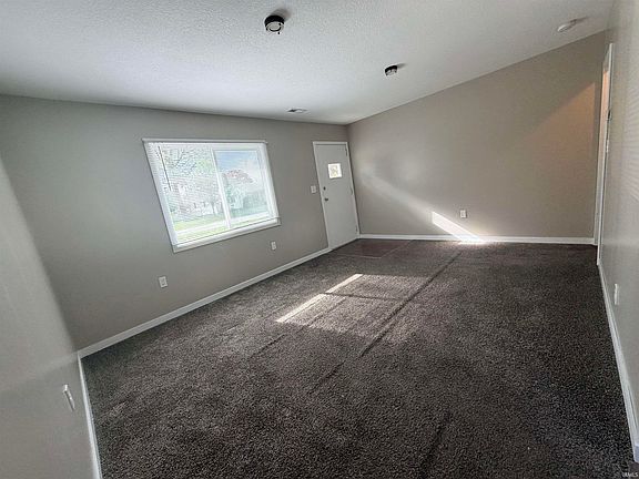 3rd image of 4617 Avondale Dr