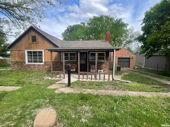 622 N 1st St, Chillicothe, IL 61523