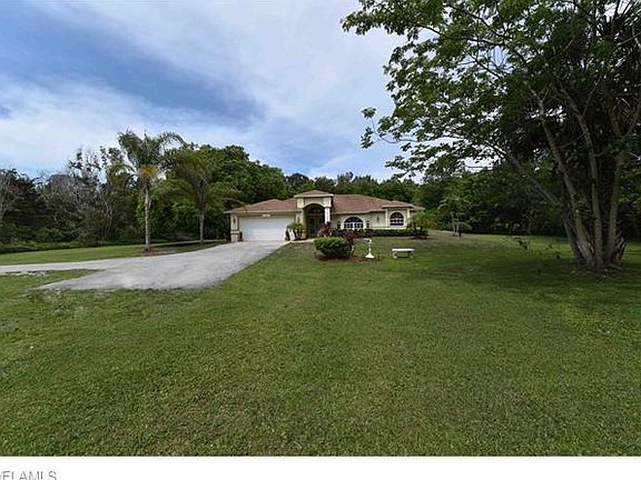 2nd image of 6725 Yarberry Ln