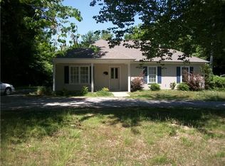 227 E 7th St, Trenton, TN 38382