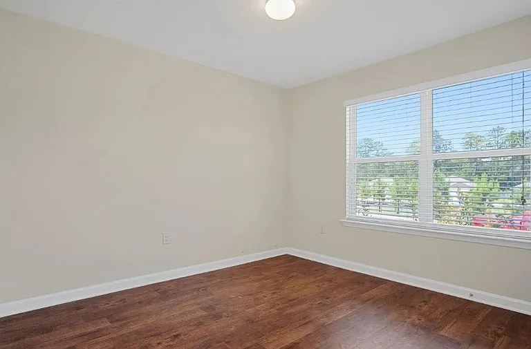 10373 Shetland Dr — Photo 8