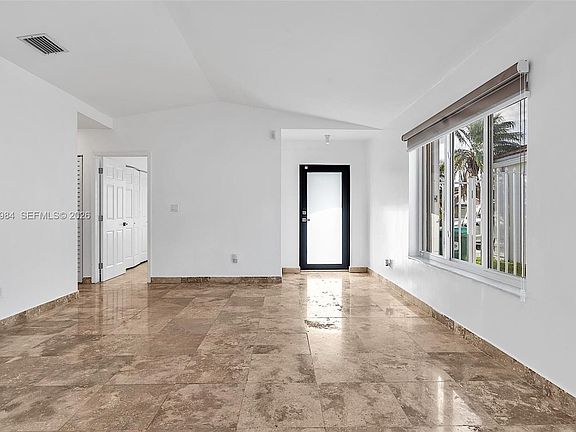 4th image of 17403 SW 142nd Pl
