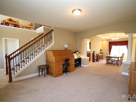 3rd image of 210 Somerset Dr