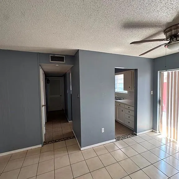 1505 W Nolana Ave #C — Photo 2