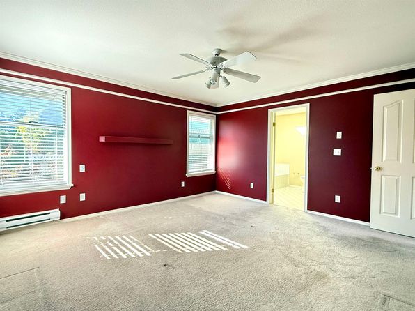 4 bedroom rental in Surrey — photo 13