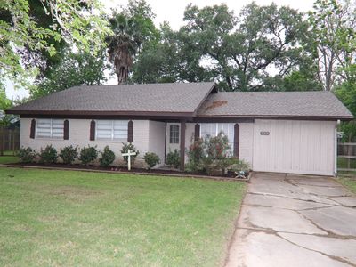150 E Hooks St, Sour Lake, TX, 77659