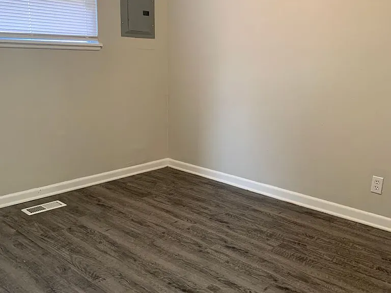 2715 W 42nd Ave — Photo 14