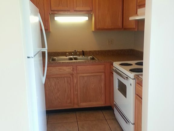 2nd image of 128 Morgan Ave APT B