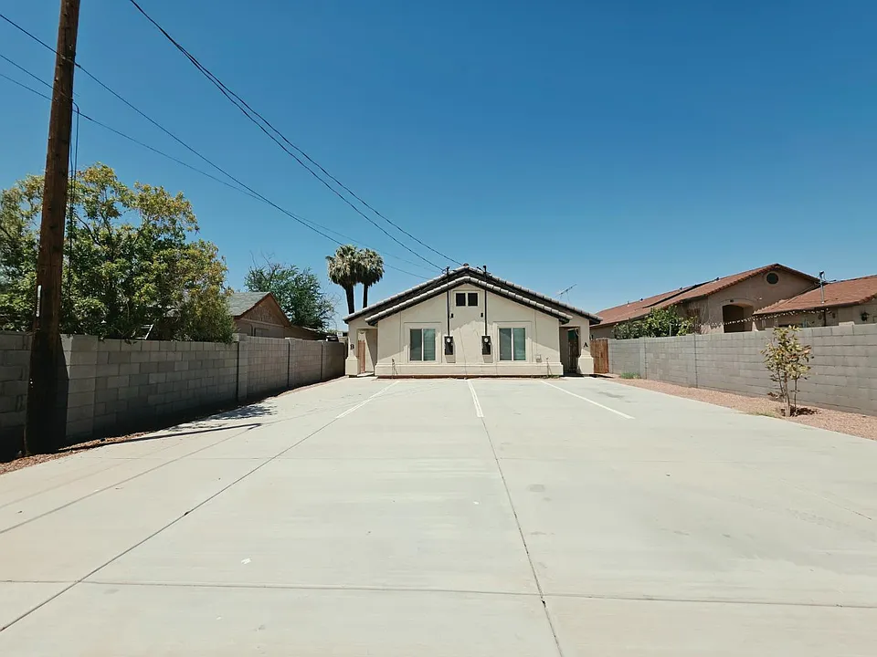 546 S 15th Ave #B-2