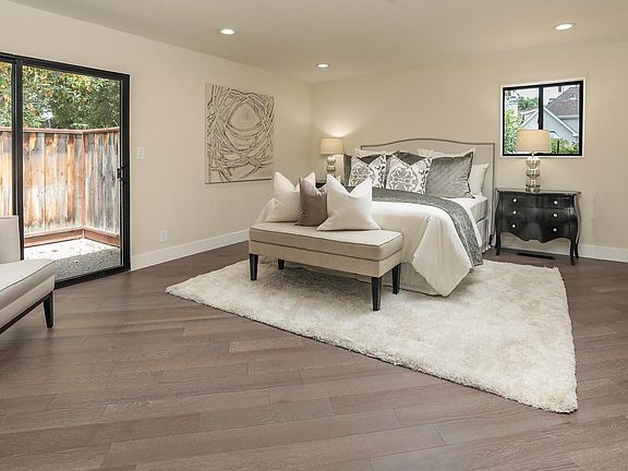 5th image of 933 Hermosa Way