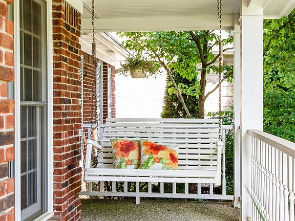 2516 Ballantrae Cir-4