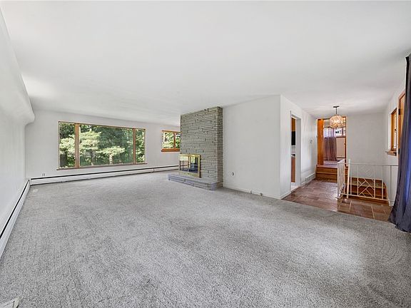 5th image of 101 Hibiscus Dr