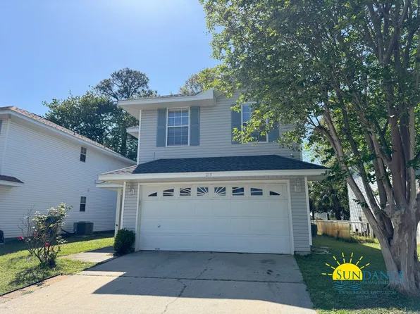 215 Twin Lakes Ln, Destin, FL 32541