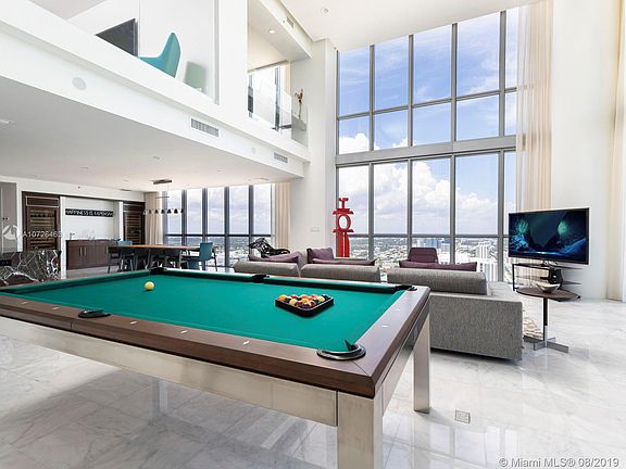 4th image of 1100 Biscayne Blvd Unit 4707