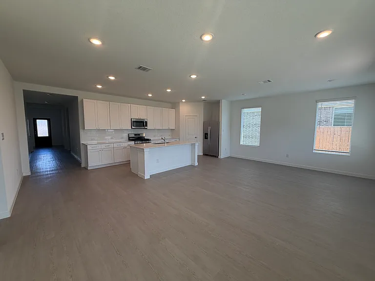 8908 San Carlos — Photo 12