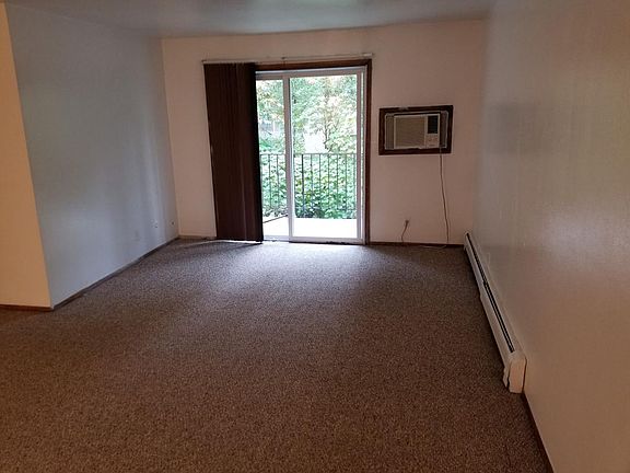 2nd image of 2907 La Salle Ave APT 5