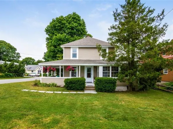 132 Sauga Ave, North Kingstown, RI 02852