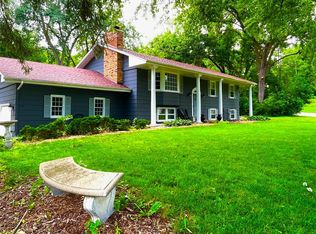 15834 Randall Ln, Minnetonka, MN 55345