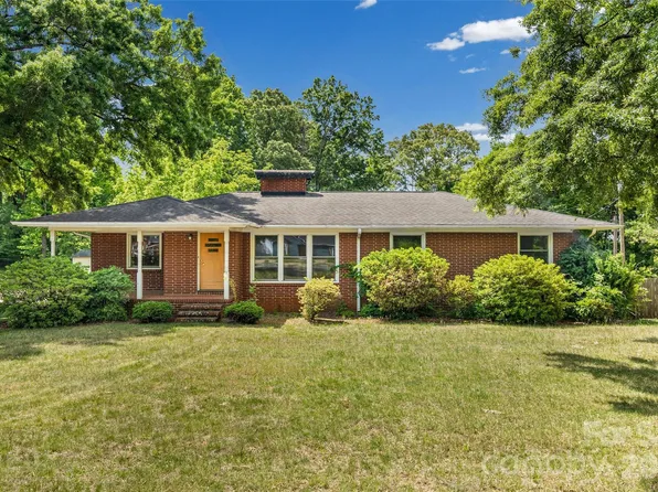 7233 Tuckaseegee Rd, Charlotte, NC 28214