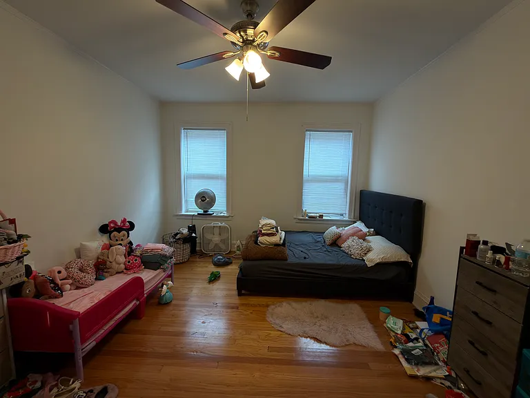 6437 N Leavitt St #1 — Photo 4