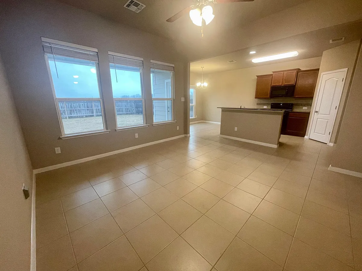 Building Photo - 7305 Buffalo Grass Dr
