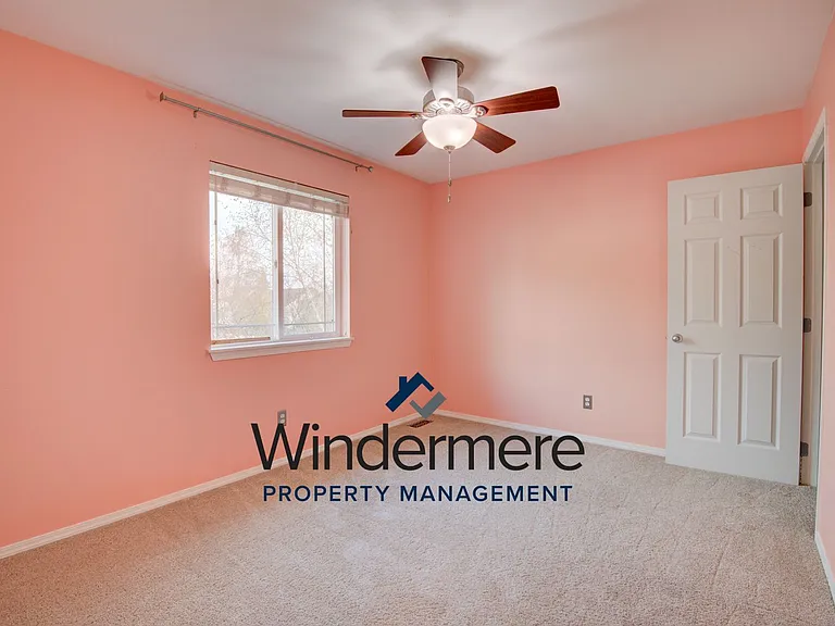 1134 NW Redwing Dr — Photo 15