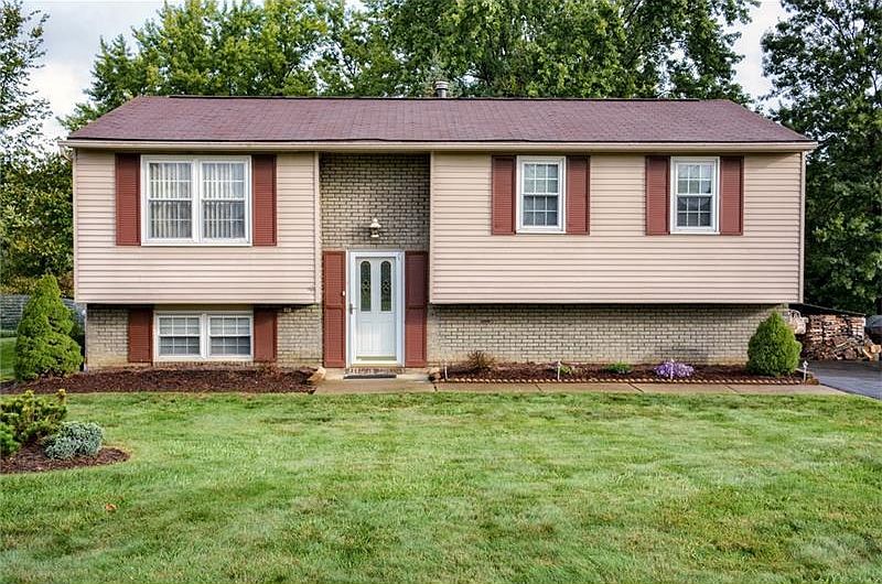 1st image of 107 Bellford Dr
