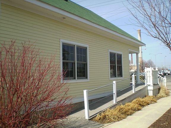 2nd image of 222 W 4th St