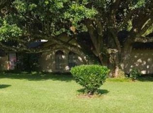 140 Collingswood Dr, Slaughter, LA 70777