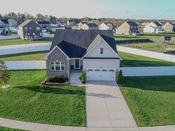 40 Oak Ln, Carneys Pt, NJ 08069