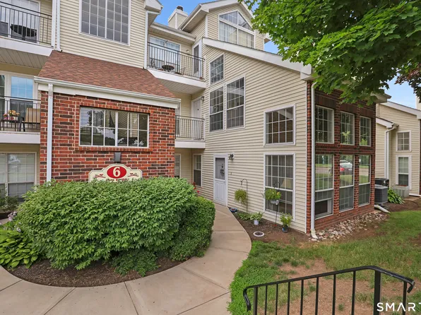 93 Carriage Crossing Lane #93, Middletown, CT 06457