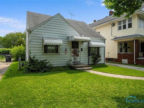 3rd image of 4214 N Lockwood Ave