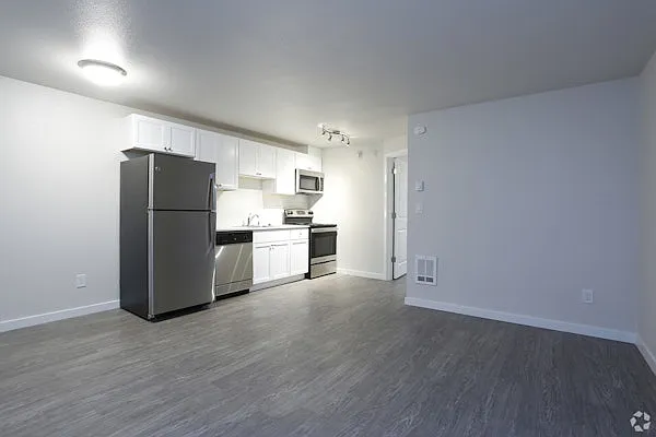 Azure Apartments — Photo 1