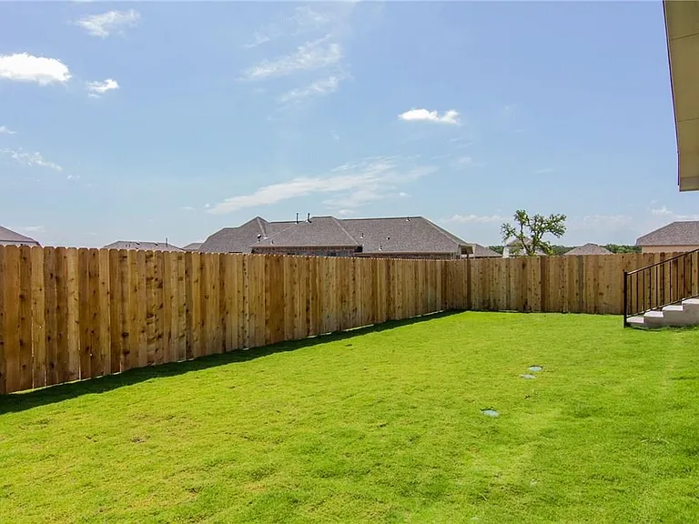 244 Glen Arbor Dr — Photo 32
