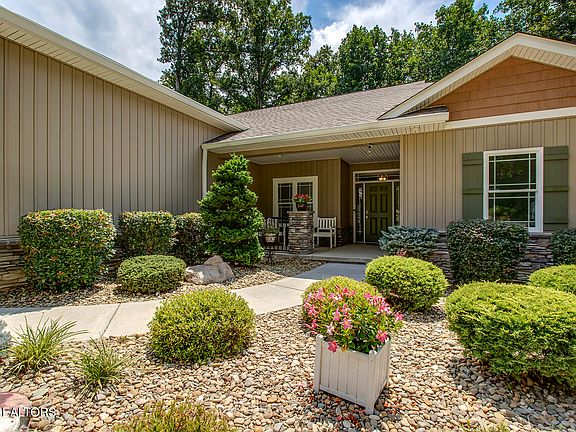 3rd image of 123 Kawga Way
