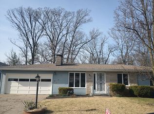 66 Sandcreek Dr, Decatur, IL 62521