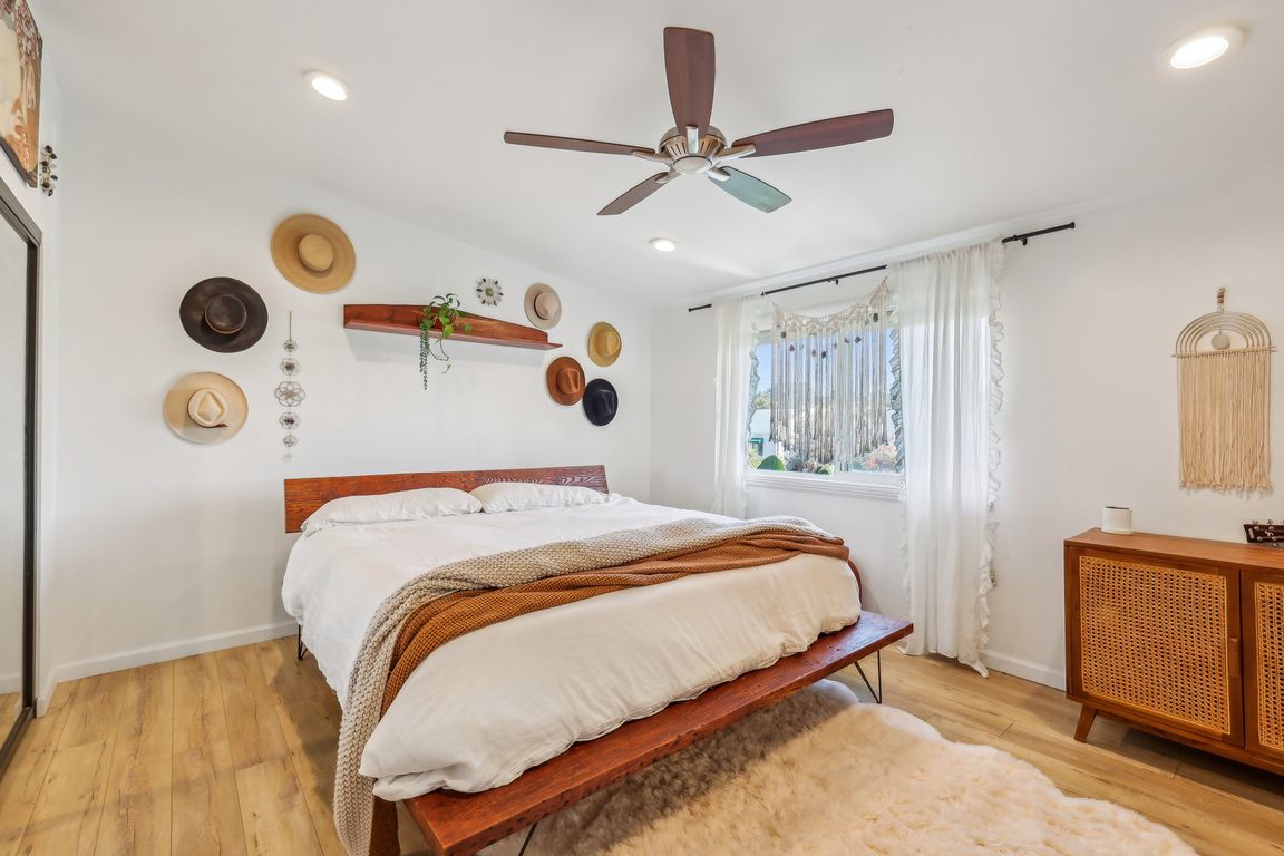 Del Mar Shores Ter-2104-049.jpg