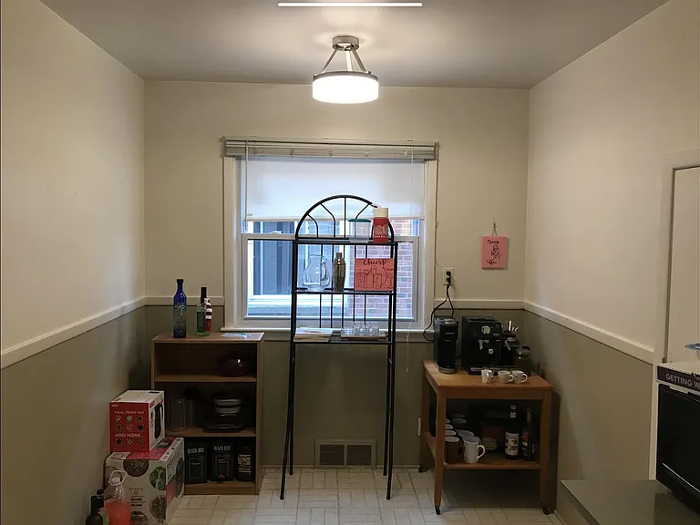 breakfast area in kitchen