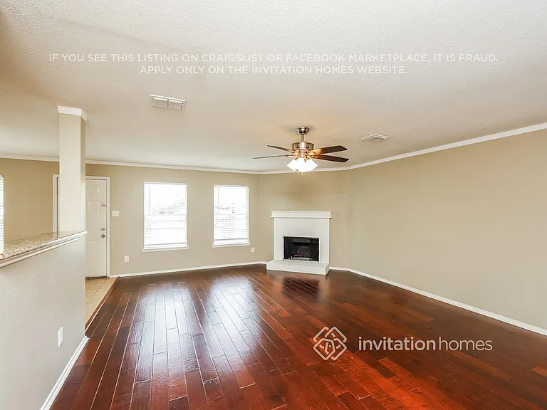 1676 Wildrose Dr — Photo 5